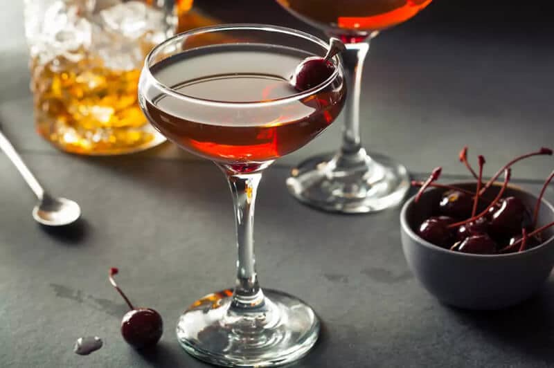 The Dos and Don't of Creating a Manhattan